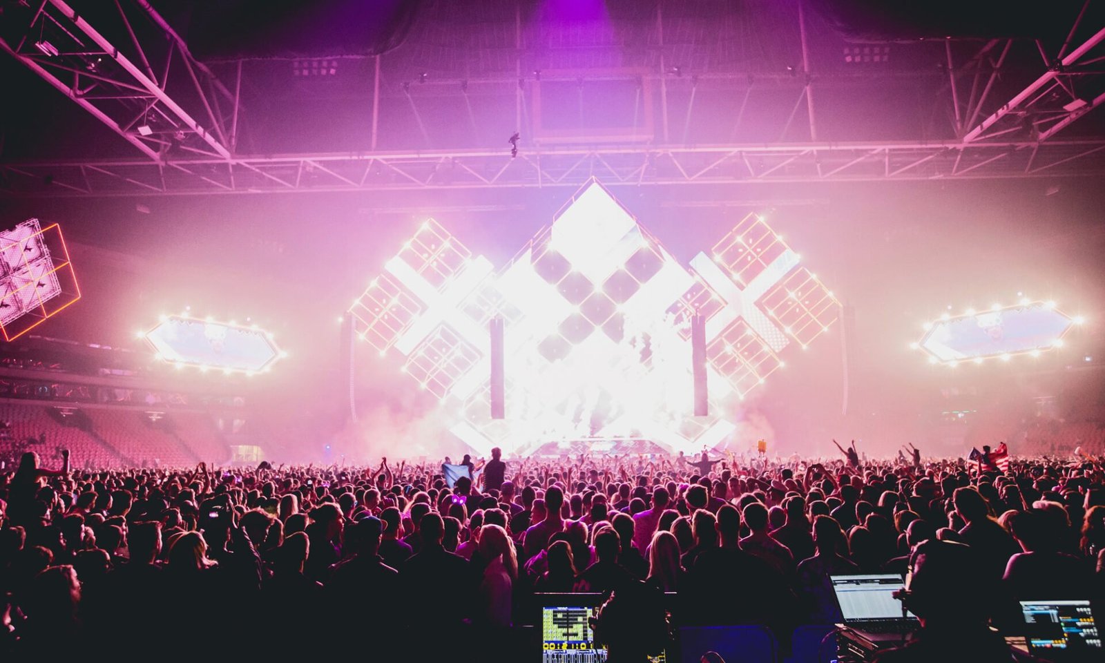 private-transfer-ibiza-clubs